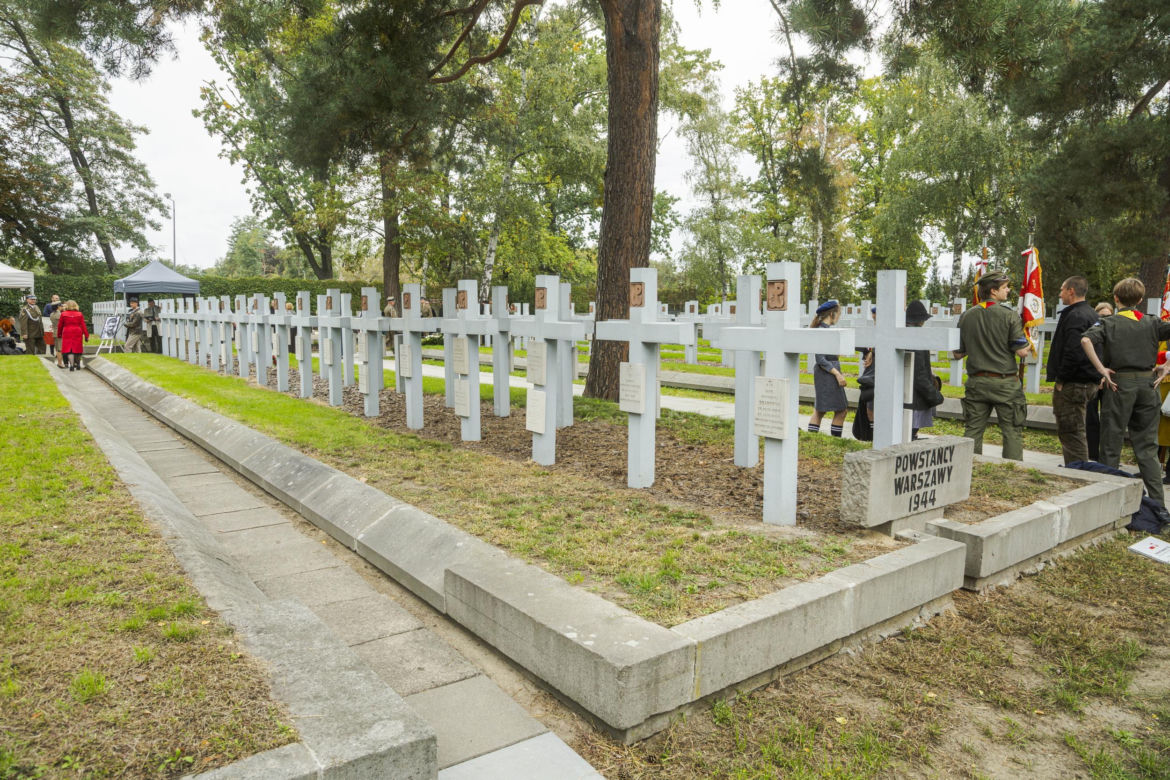 Dostał grób na Powązkach po 82 latach od śmierci. Tajemnica Jana Nowickiego „Rysia” odkryta