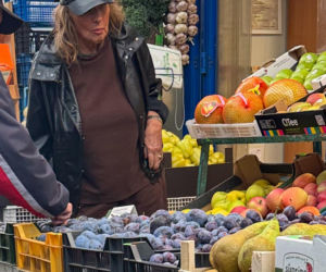 Agnieszka Fitkau-Perepeczko  na bazarku