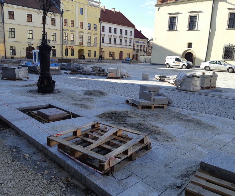 Pracom drogowców sprzyja pogoda