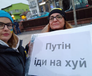 Starachowice solidarne z Ukrainą. Wiec poparcia na Rynku