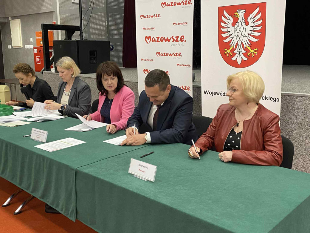 Kilkadziesiąt nowych inwestycji w powiecie siedleckim z dofinansowaniem Mazowsza