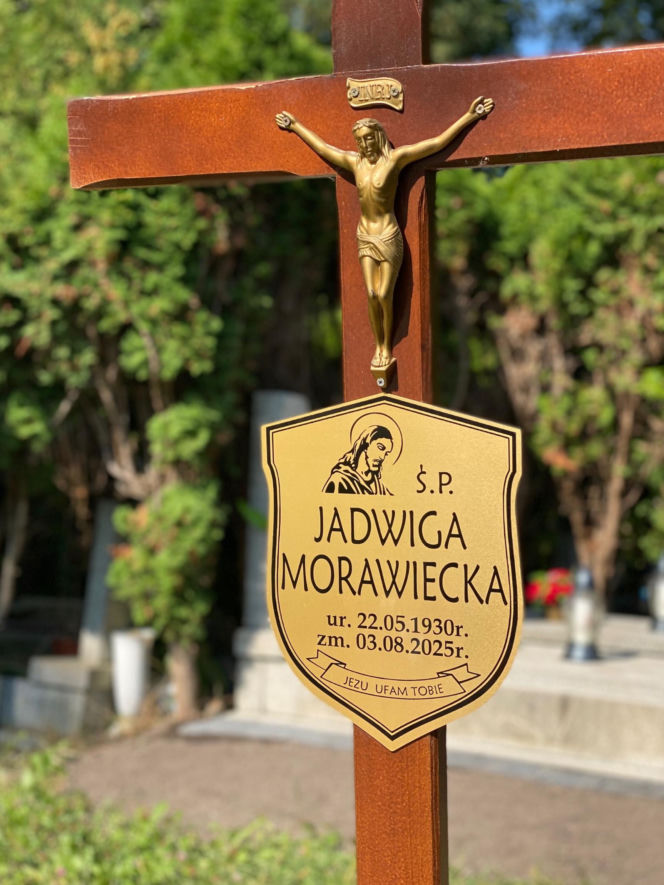 Grób matki Mateusza Morawieckiego rok po jej śmierci