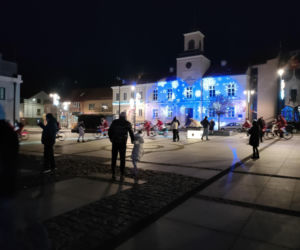 Mikołaje na rowerach wkręciły Łomżę w świąteczny klimat!