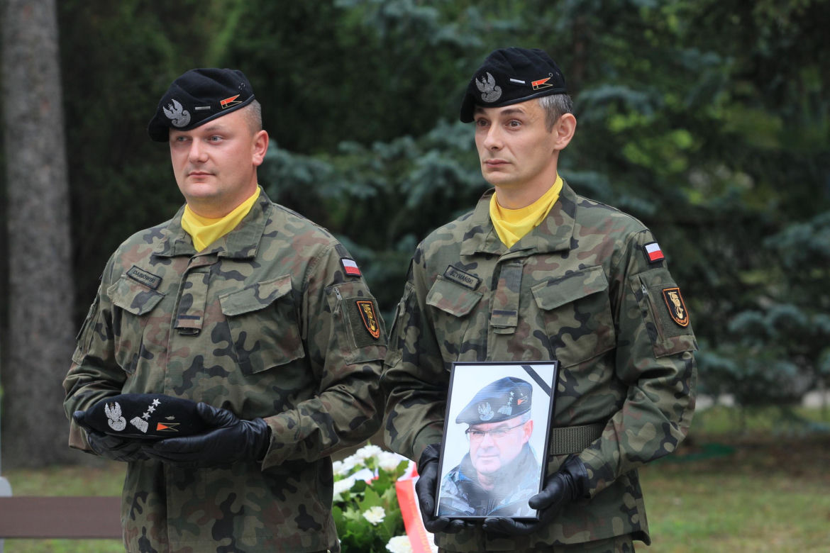 Tu pochowali gen. Waldemara Skrzypczaka 