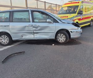 Poważny wypadek na S8. Troje dzieci trafiło do szpitala