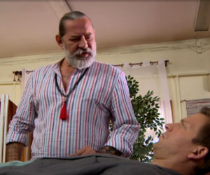 	Barwy szczęścia. odc. 2174: znachor Abaj (Kajetan Wolniewicz), Łukasz Sadowski (Michał Rolnicki)