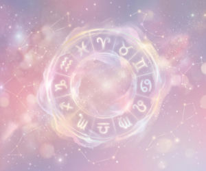 Horoskop na dziś, 20 czerwca. Kosmiczna energia zachęca do uporządkowania myśli, ten jeden mały krok ułatwi Ci odnalezienie wewnętrznej harmonii