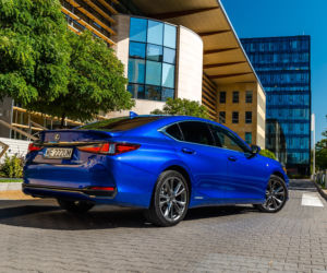 Lexus ES300h F Sport