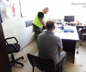 Lubieżny ginekolog płaci nam ochłapy