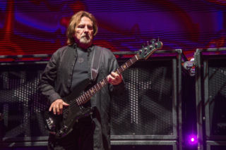 Geezer Butler i wokalista AI na nowej płycie basisty?! Zaskakująca deklaracja