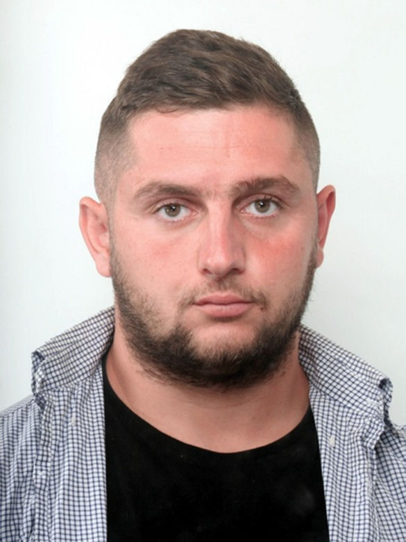 Brutalny atak nożownika w Żabce. Policja opublikowała wizerunek sprawcy 