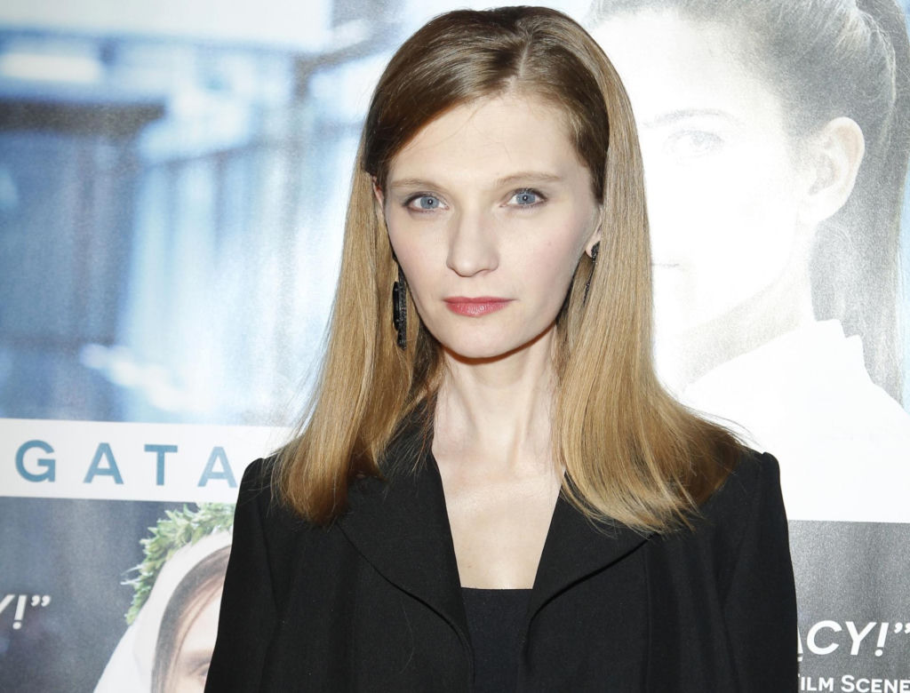 Agata Buzek kiedyś wyglądała zupełnie inaczej. Tak zmieniała się przez lata