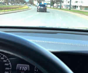 Limuzyna Macierewicza rozbija się po Warszawie