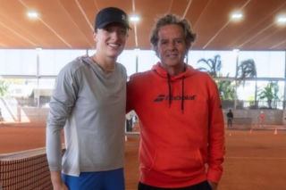 PILNE! Iga Świątek już z nowym trenerem! Zdjęcie z Majorki, oficjalne potwierdzenie!