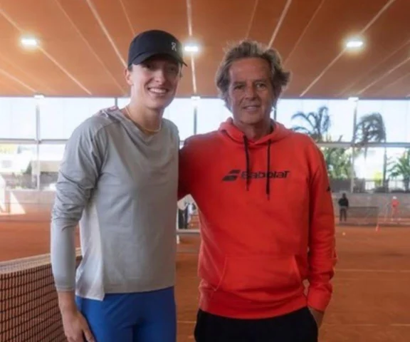 PILNE! Iga Świątek już z nowym trenerem!