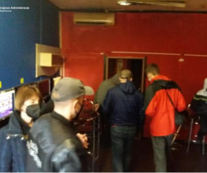 Nielegalny salon gier w Policach