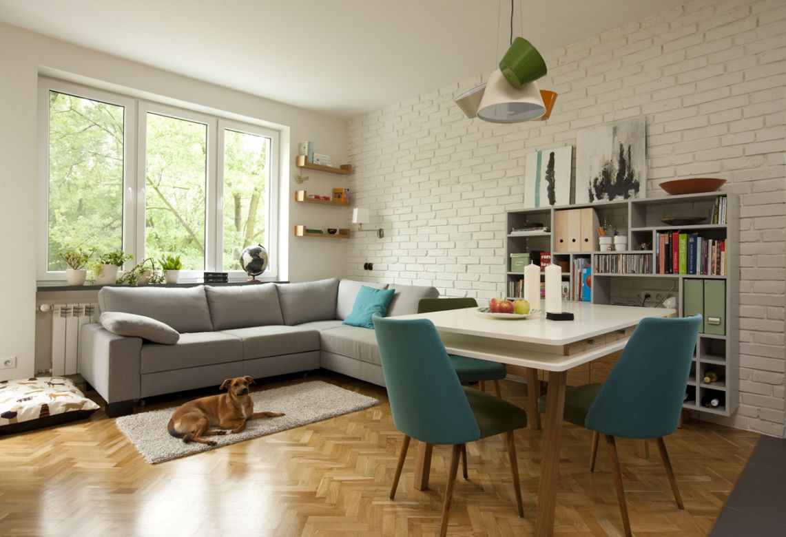 Szara sofa narożna do salonu z kuchnią