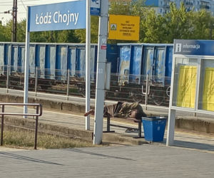 Robił TO na łódzkim dworcu