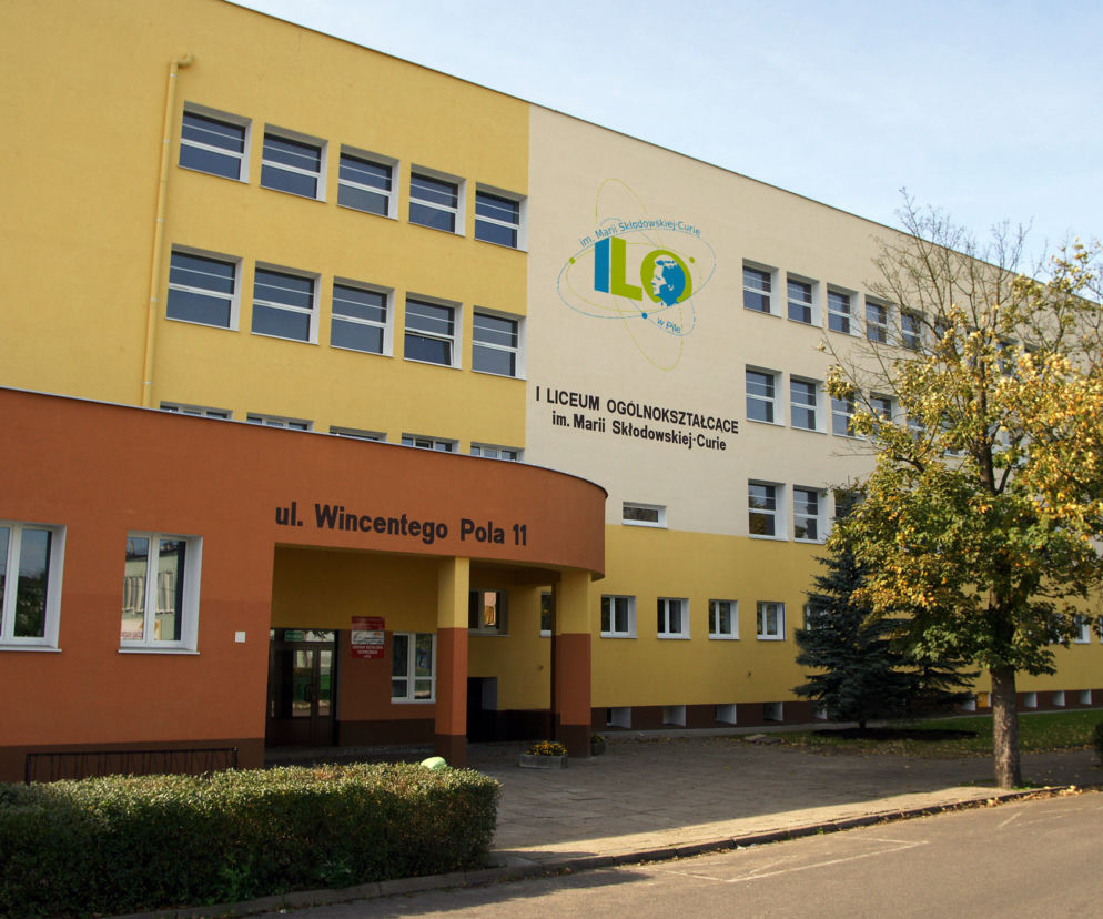 I LO PIŁA