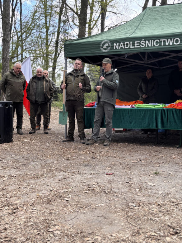 Akcja Sadzenia Lasu z Nadleśnictwem Radom