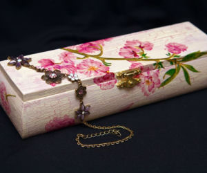 decoupage szkatułka zdobienie