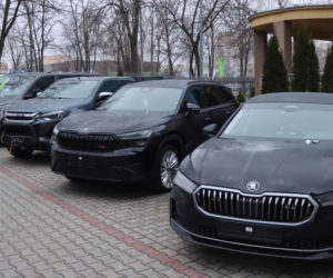 209 nowych samochodów dla mazowieckich policjantów. Trafią m.in. do Siedlec, Sokołowa Podlaskiego i Garwolina!