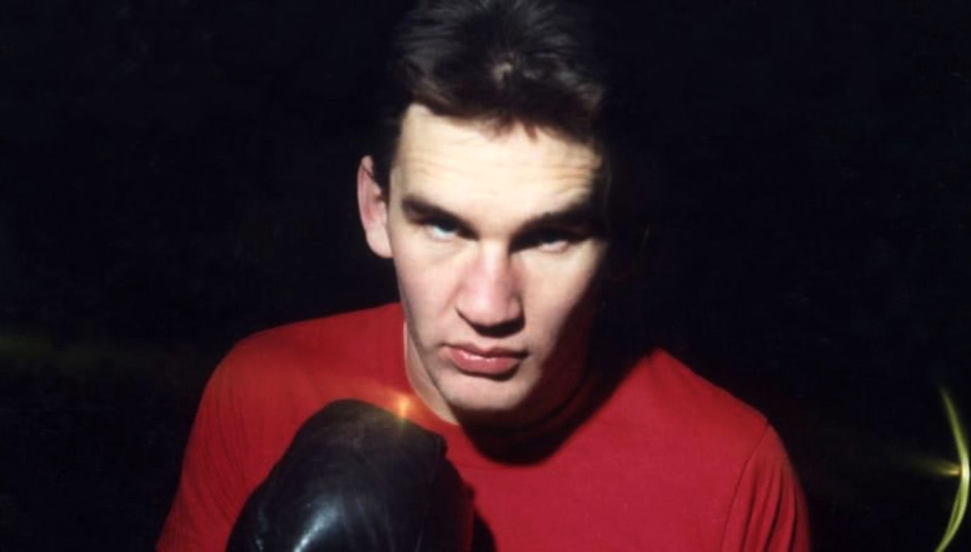 Charytatywne morsowanie na plaży w Jurowcach. Legendarny kickboxer potrzebuje pomocy