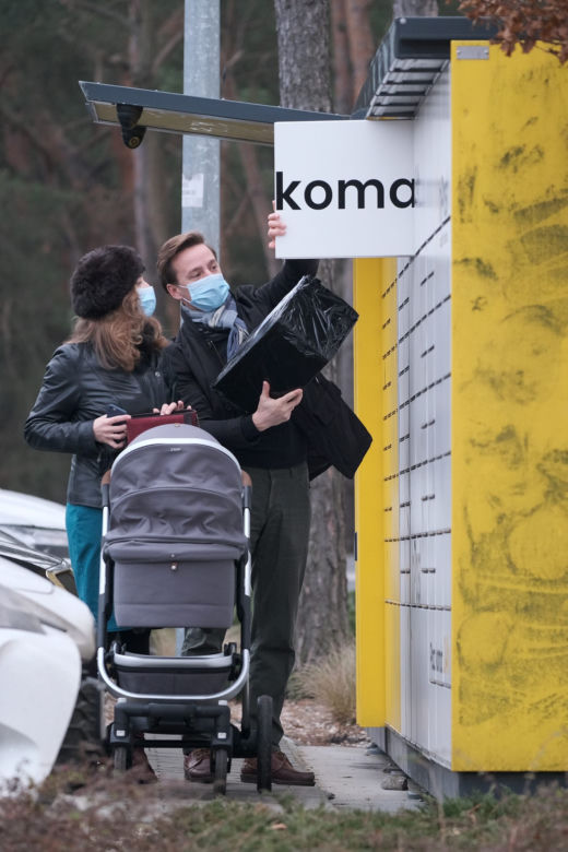 Romantyczny pocałunek Bosaka