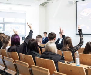 Czy granice uzależnień się zacierają? – debata młodzieży na UwS