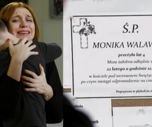 Barwy szczęścia odc. 2088. Pogrzeb Moniki Walawskiej (Natalia Żyłowska) - klepsydra