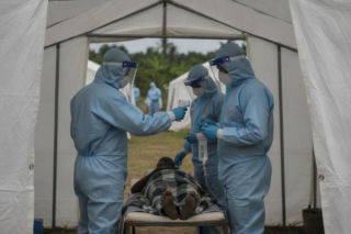 Ebola: 2378 zgonów w trzy miesiące. To najtragiczniejsza epidemia w historii kraju