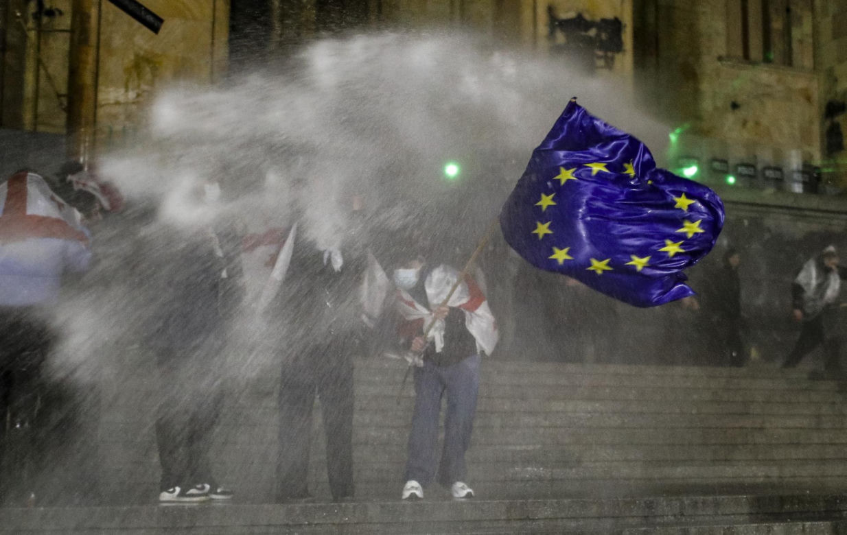 Polski dziennikarz ranny podczas zamieszek w Gruzji!