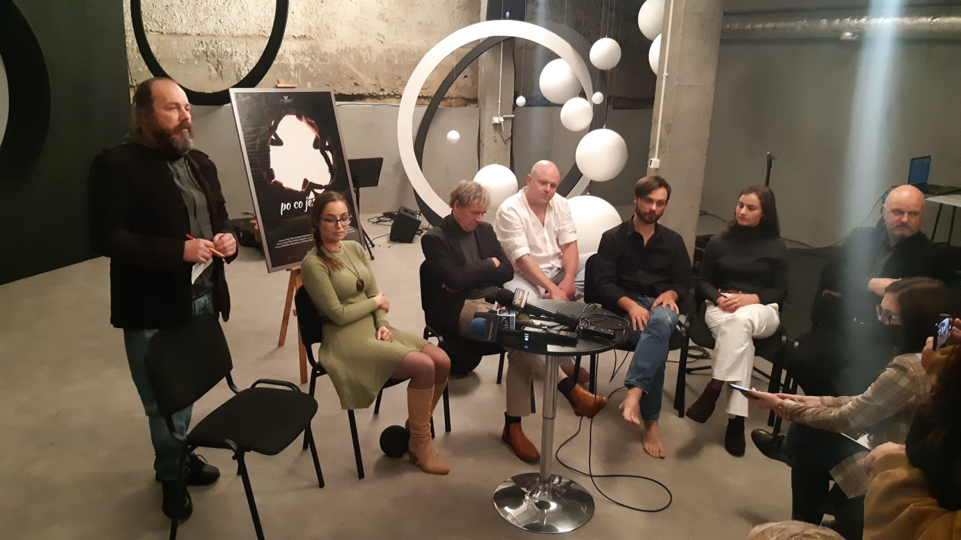 "Po co jest noc..." spektakl oparty na tekstach Edwarda Stachury 