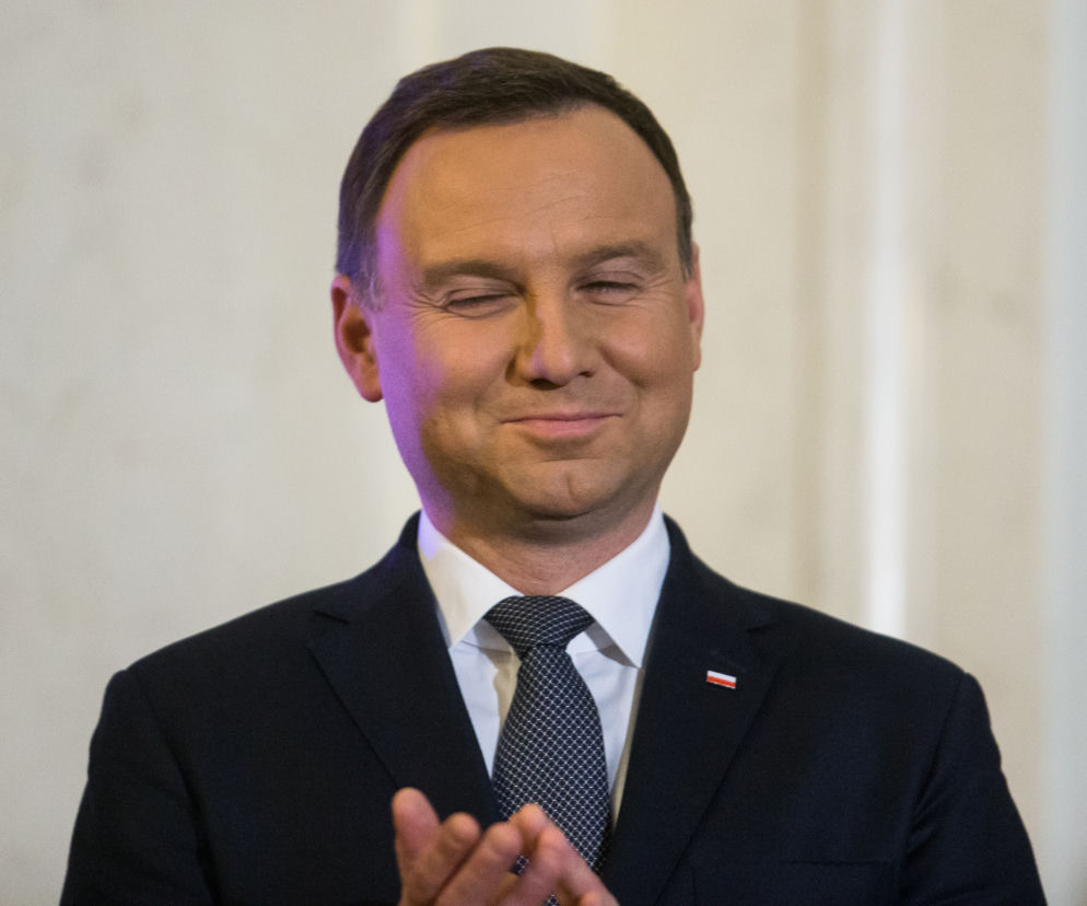 Tusk wyzwał Kaczyńskiegop na pojedynak, bo przegrywa z Dudą