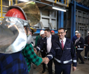Premier Mateusz Morawiecki z wizytą w legnickiej Hucie Miedzi