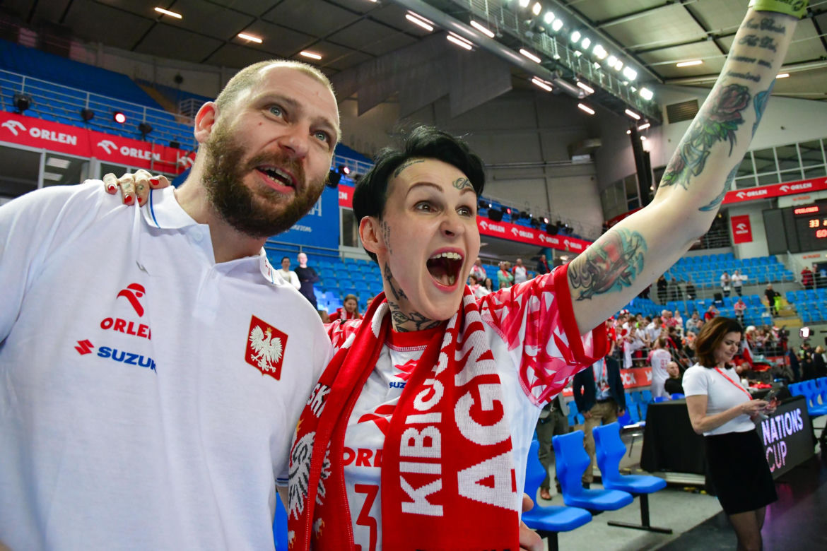 Agnieszka Chylińska na meczu piłkarzy ręcznych