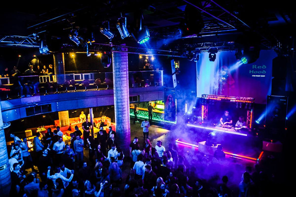 Red hood party. Tak się bawi Eter