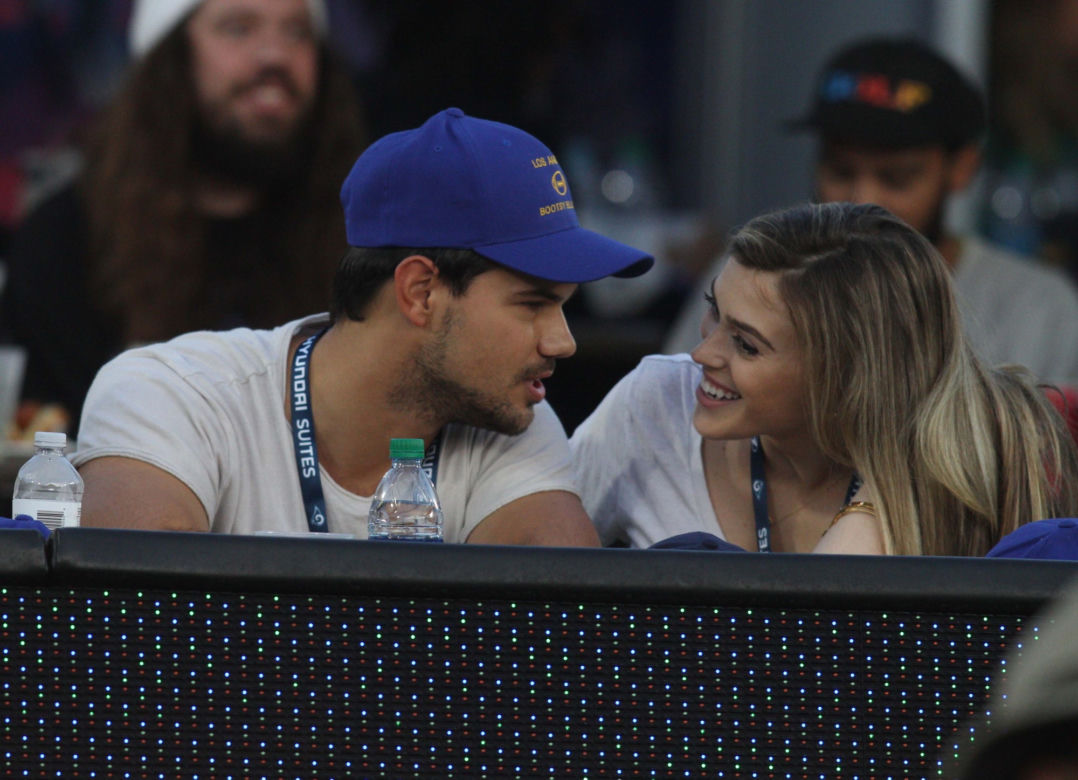 Taylor Lautner z dziewczyną