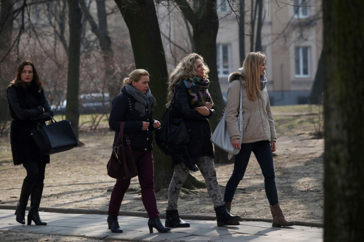 Przyjaciółki 5 sezon odc. 60. Inga (Małgorzata Socha), Patrycja (Joanna Liszowska), Anka (Magdalena Stużyńska), Zuza (Anita Sokołowska)