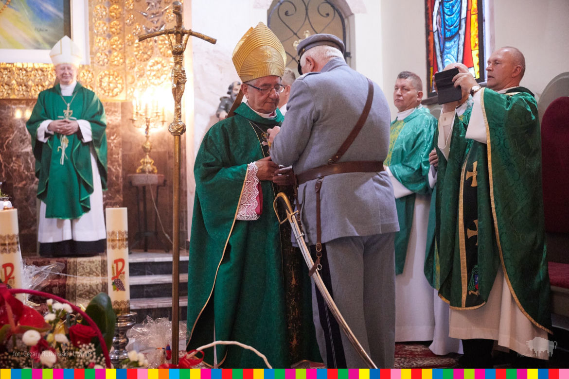 Bobrówka. Abp. Sławoj Leszek Głódź przyjechał w rodzinne strony. Obchodził ważną uroczystość [ZDJĘCIA]