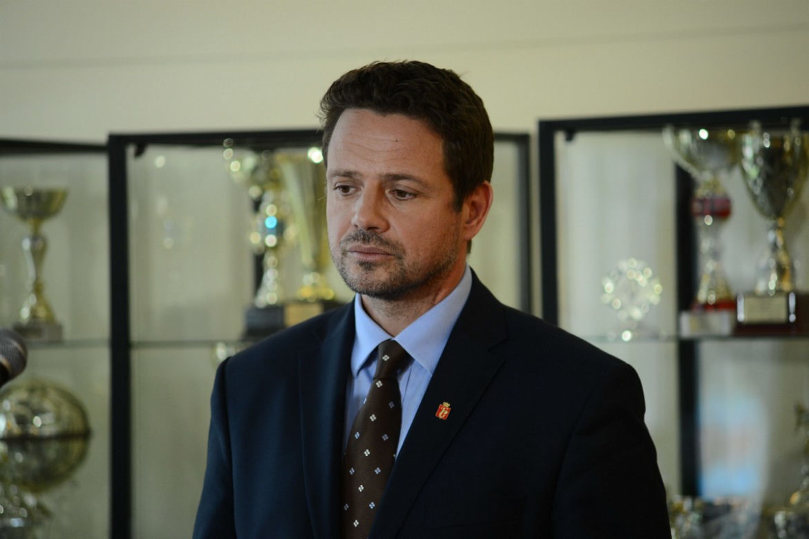 Trzaskowski smutny