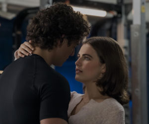 Główne role grają Ella Bright (The Crown) i Belmont Cameli (Byle do dzwonka).