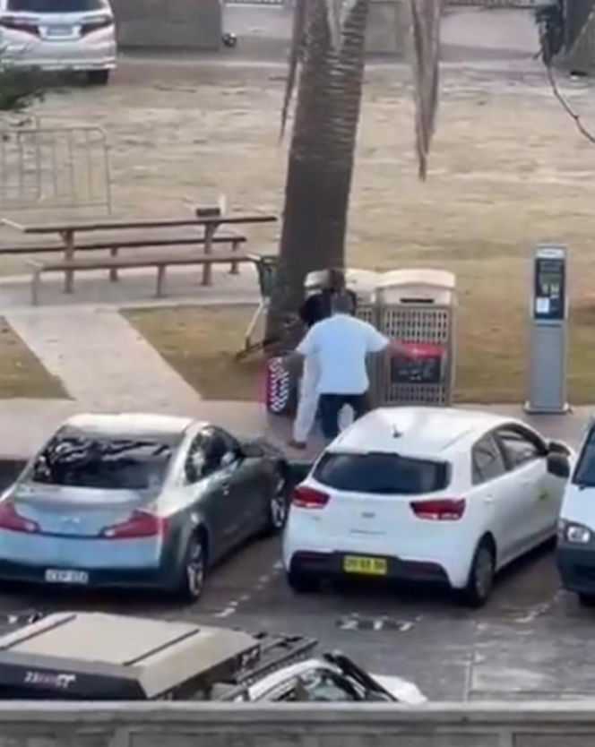 Masowa strzelanina na plaży. Bohater gołymi rękami obezwładnił sprawcę masakry