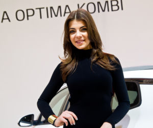 hostessy na targach Motor Show Poznań 2016