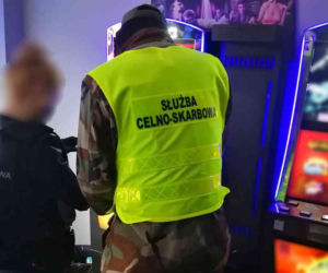 Jednoręcy bandyci w rękach policji i KAS. Padły dziuple hazardowe