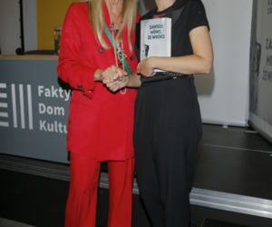 Monika Olejnik w czerwonej kreacji