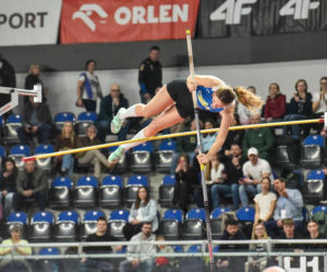 Halowe mistrzostwa Polski w Kujawsko-Pomorskiej Arenie Toruń. Zdjęcia kibiców i zawodników