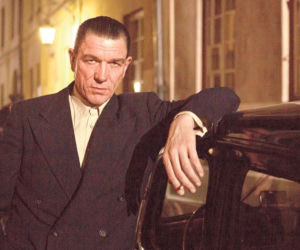 SZPIEDZY W WARSZAWIE. Marek (Mirosław Zbrojewicz)