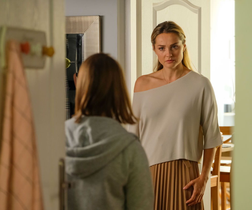 Przyjaciółki 14 sezon, odc. 162. Inga (Małgorzata Socha), Hania (Pola Figurska)