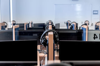 Kiedyś ten kierunek gwarantował pracę, dziś uczelnia świeci pustkami. Wielkie zmiany na rynku